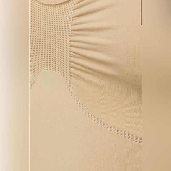 Skims Seamless Sculpt Mid Thigh Bodysuit Open Gusset In Mica S/M Shape-wear New - Picture 6 of 9